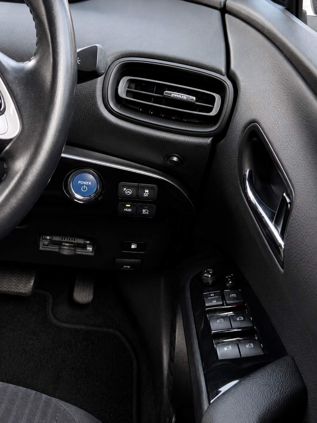 Toyota  Prius  A 2017 – image 12