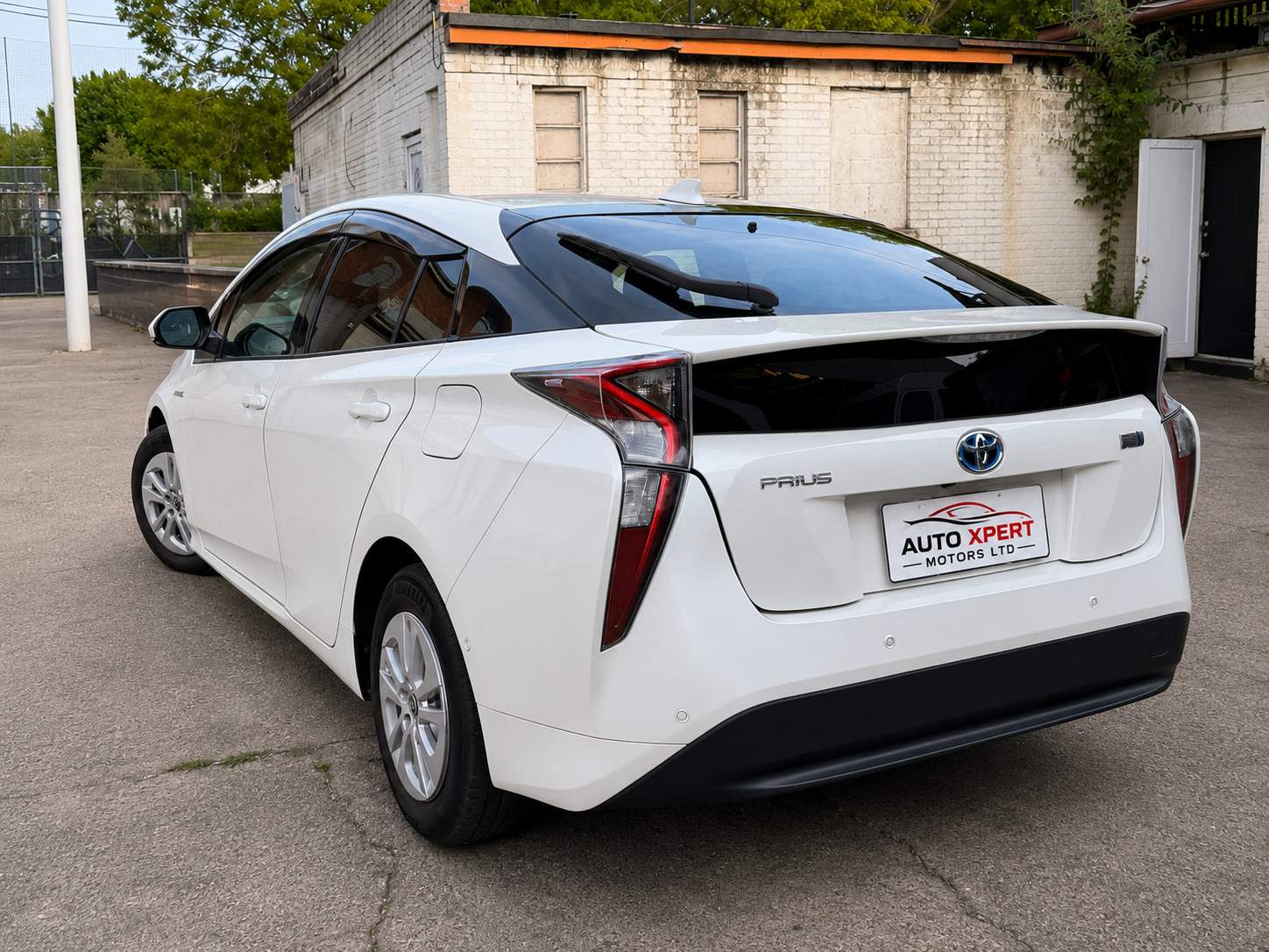 Toyota  Prius  A 2017 – image 5