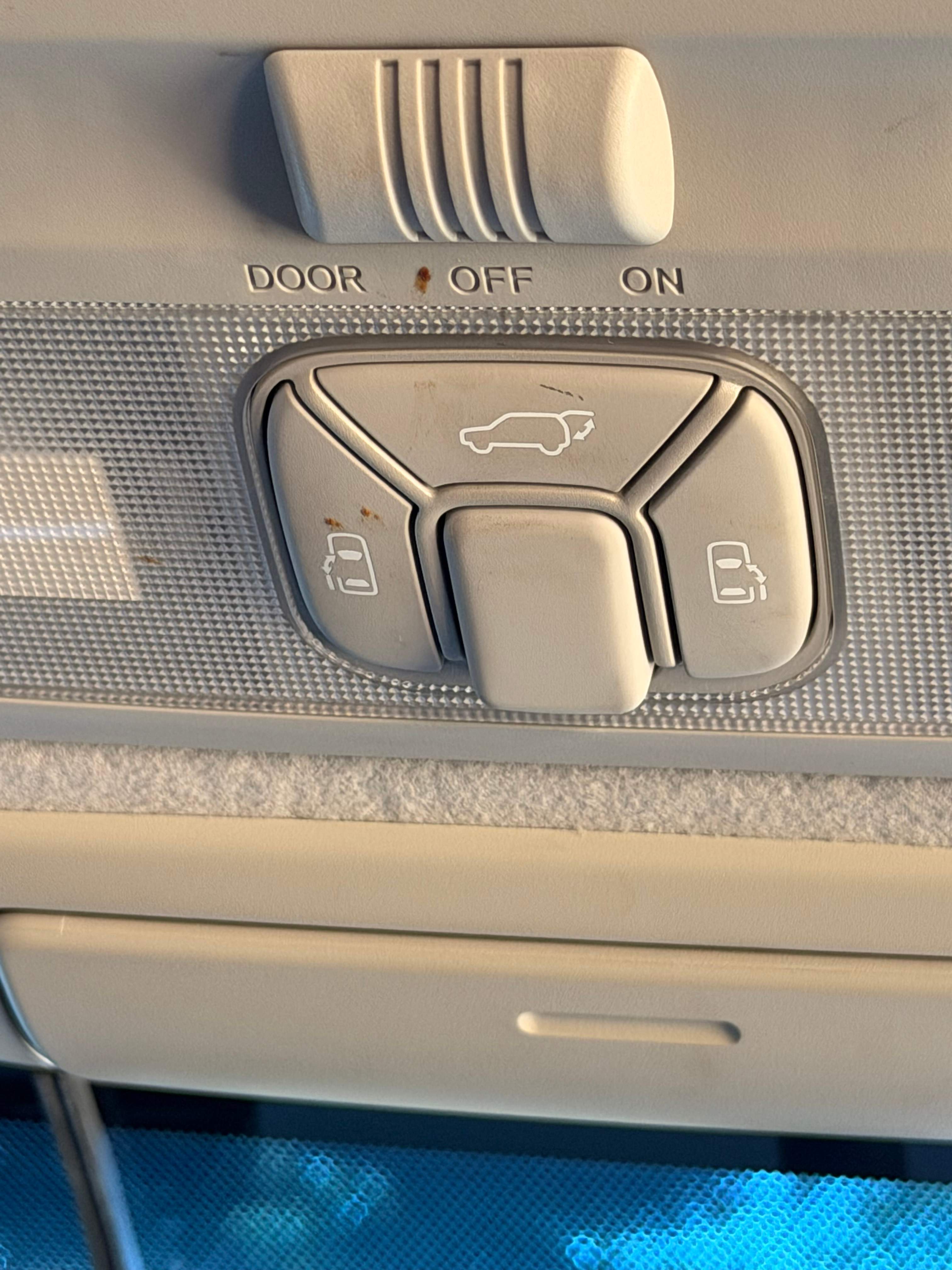 TOYOTA ESTIMA Aeras 2013 – image 16