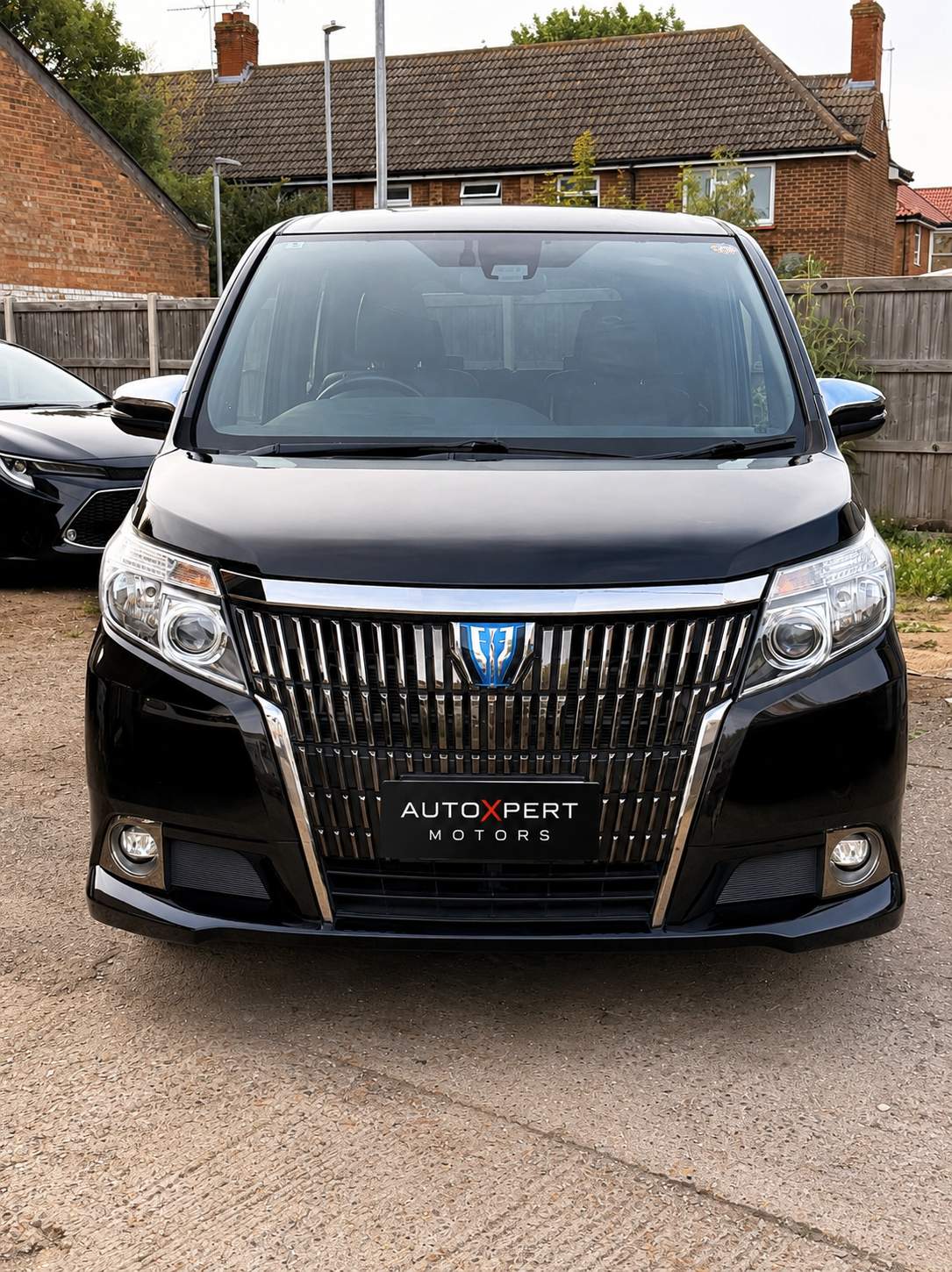 Toyota Esquire 1.8 Hybrid Gi 2015