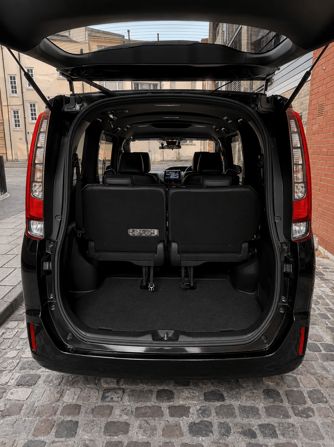 TOYOTA ESQUIRE 1.8 Hybrid 2016 – image 19