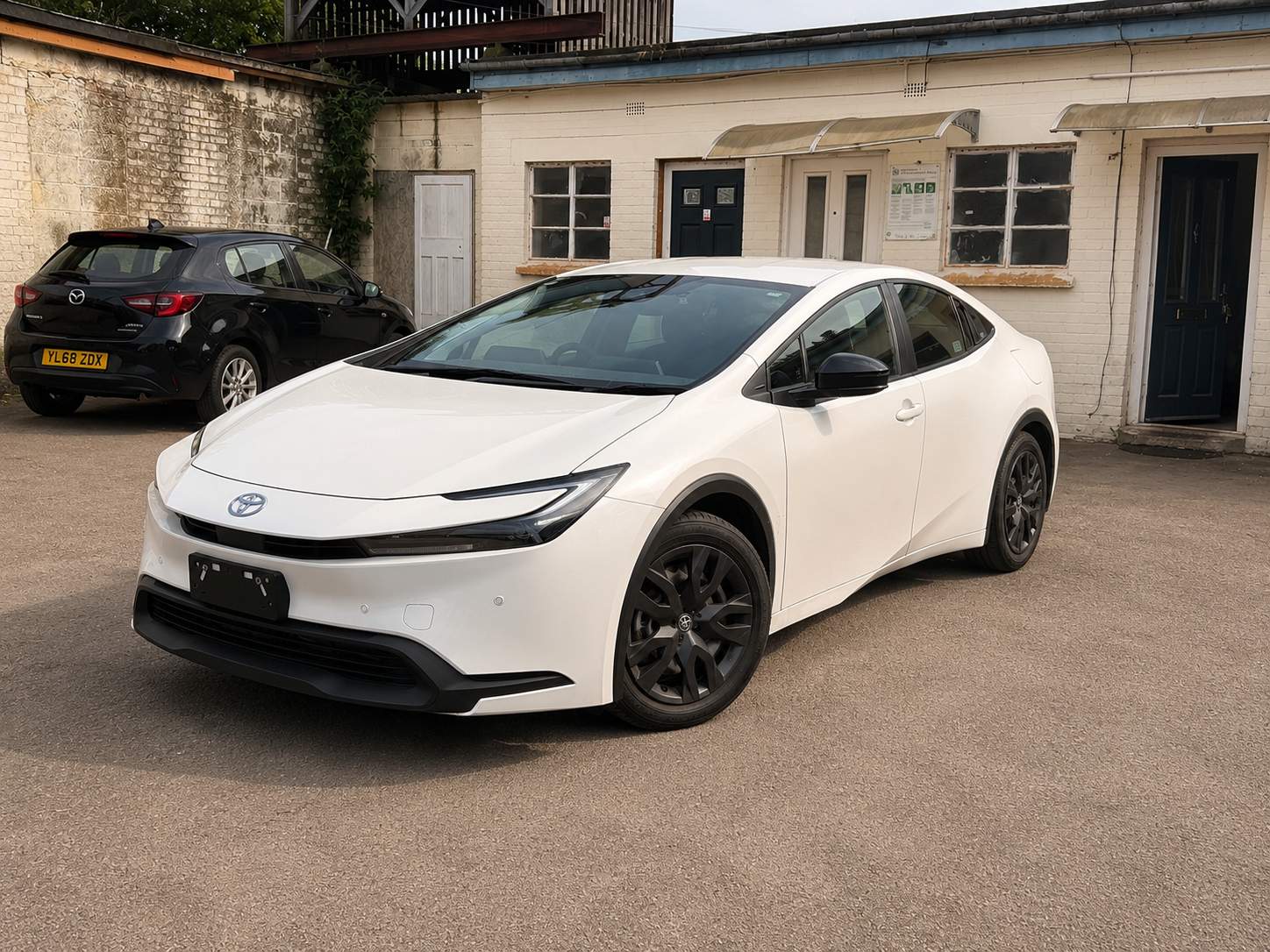 Toyota Prius  (74) Reg 2024 – image 6