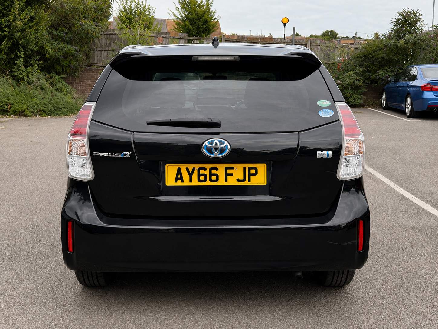 TOYOTA PRIUS PLUS 2016 – image 4