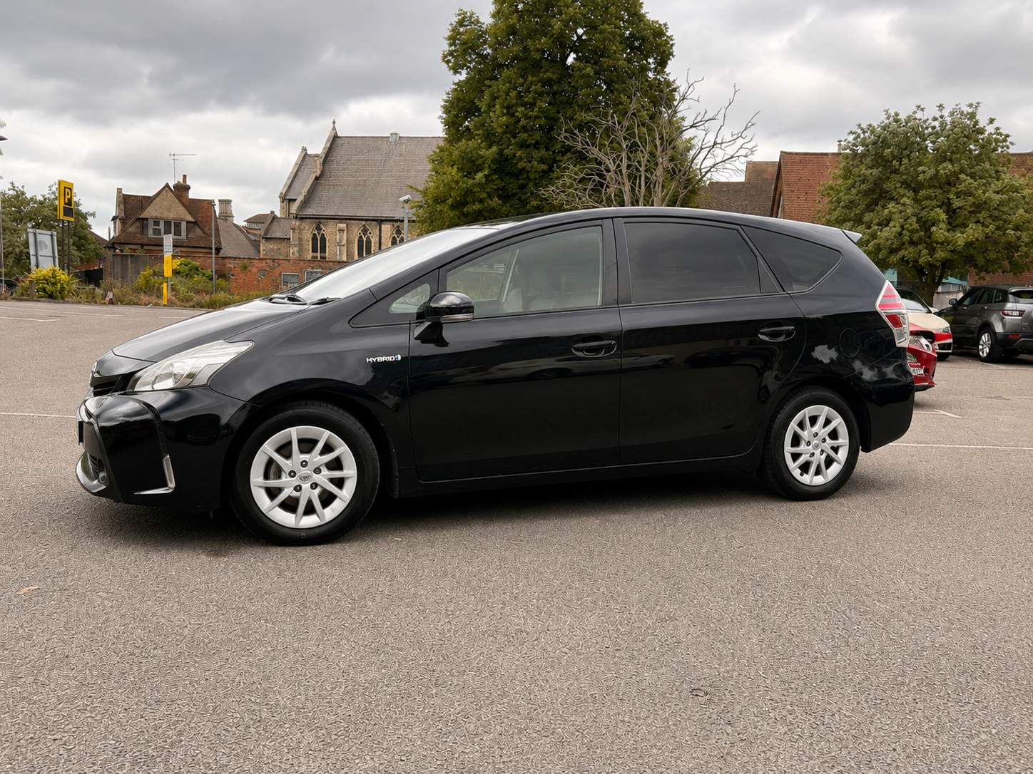 TOYOTA PRIUS PLUS 2016 – image 6