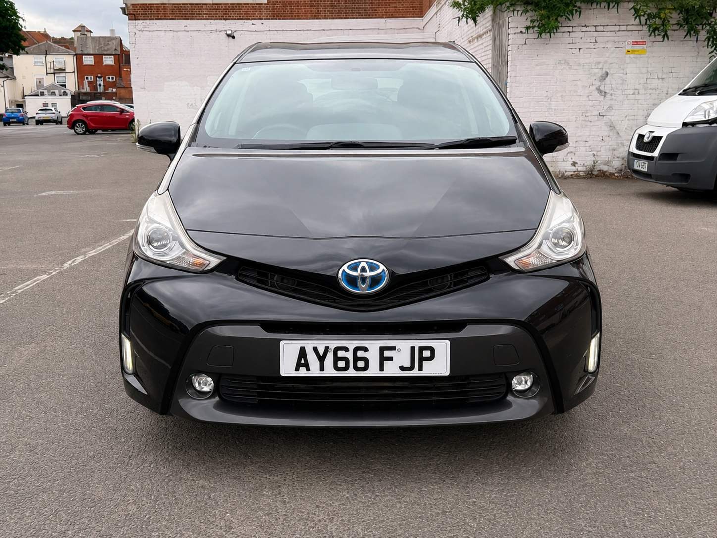TOYOTA PRIUS PLUS 2016 – image 3