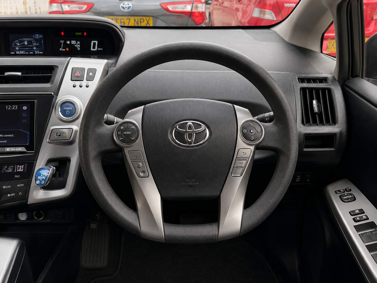 TOYOTA PRIUS PLUS 2016 – image 14