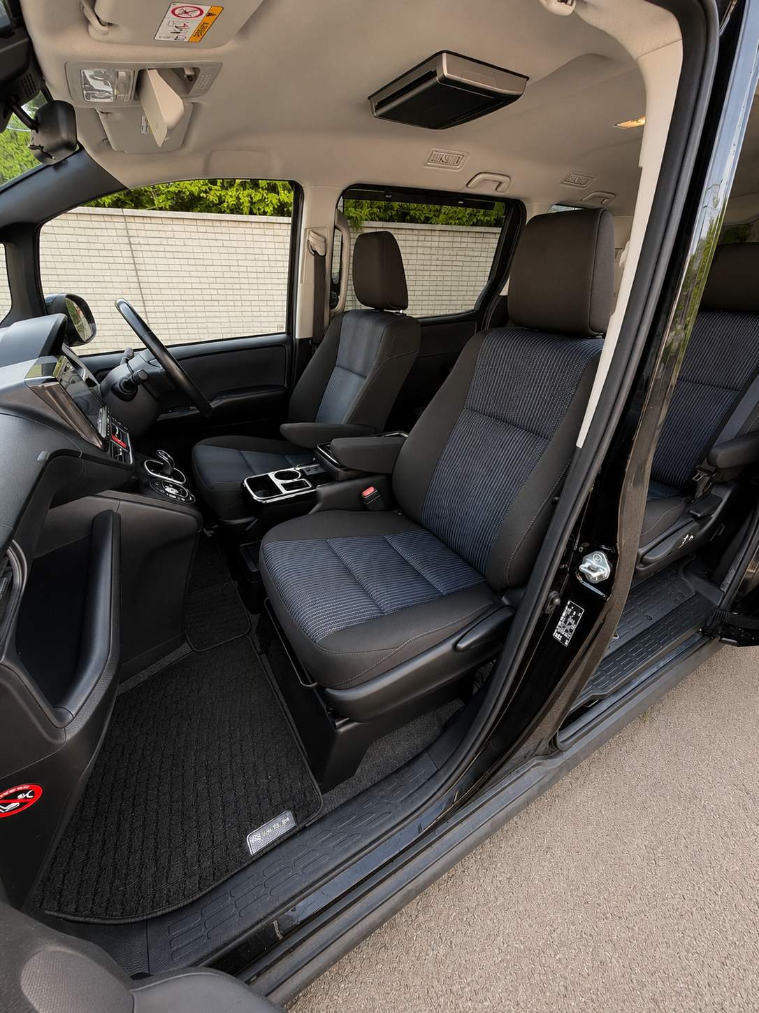 TOYOTA NOAH 2016 – image 10