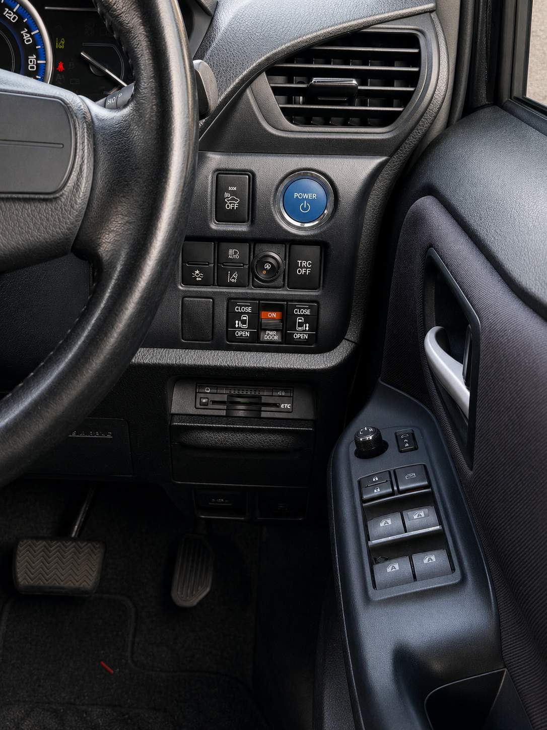 TOYOTA NOAH 2016 – image 12