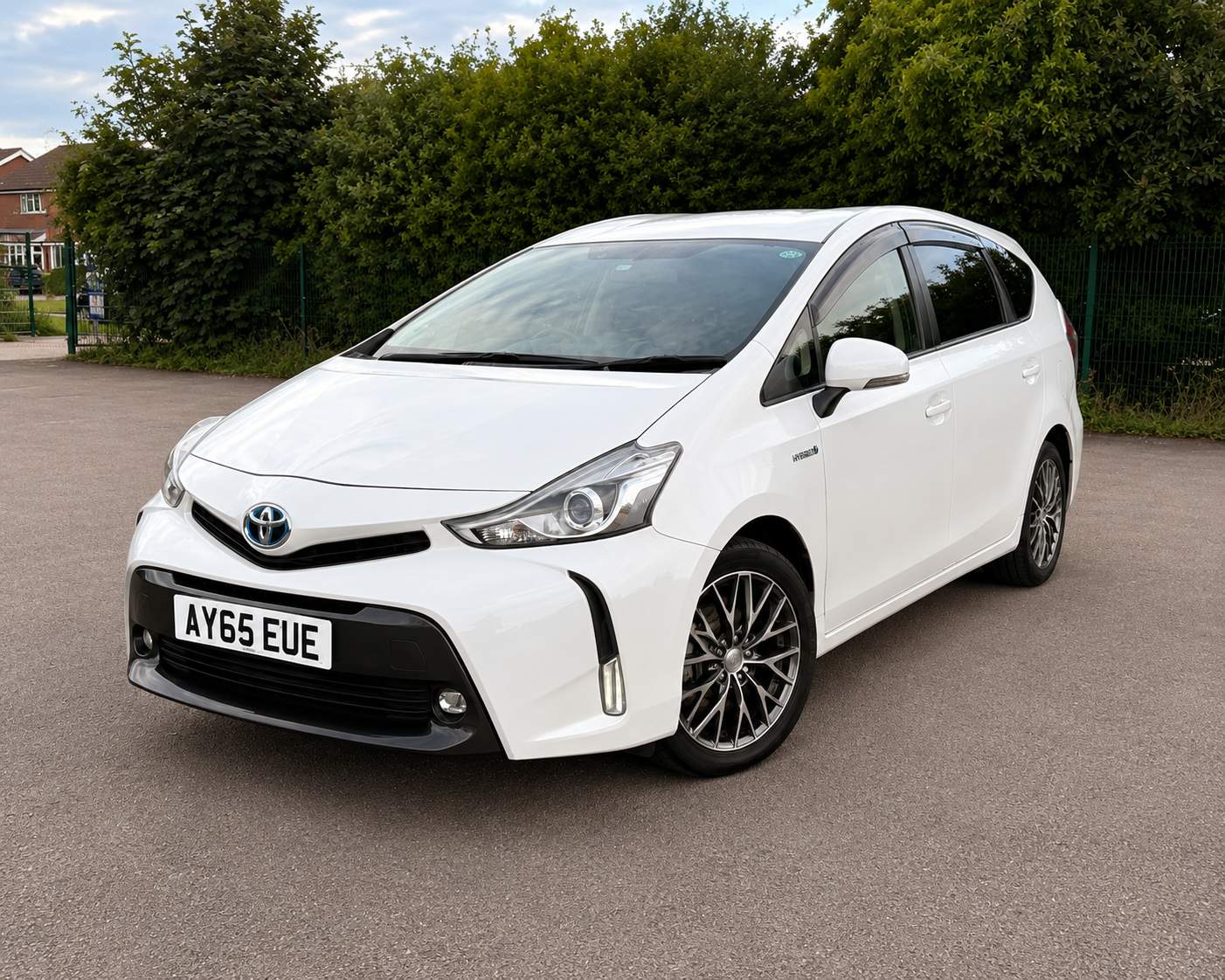 TOYOTA PRIUS PLUS 2015 – image 3