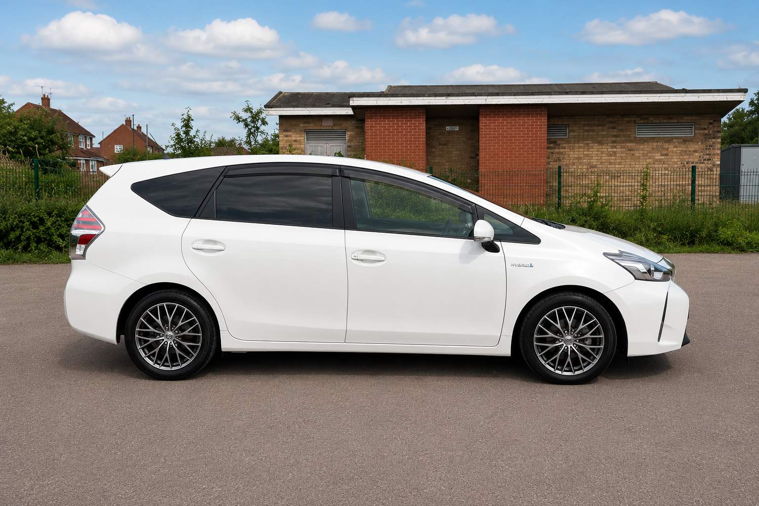 TOYOTA PRIUS PLUS 2015 – image 7