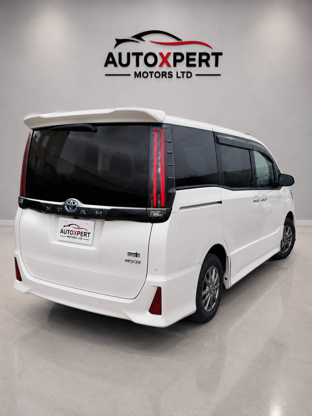 Toyota  NOAH 1.8 PETROL HYBRID (70) REG WXB 2020 – image 5