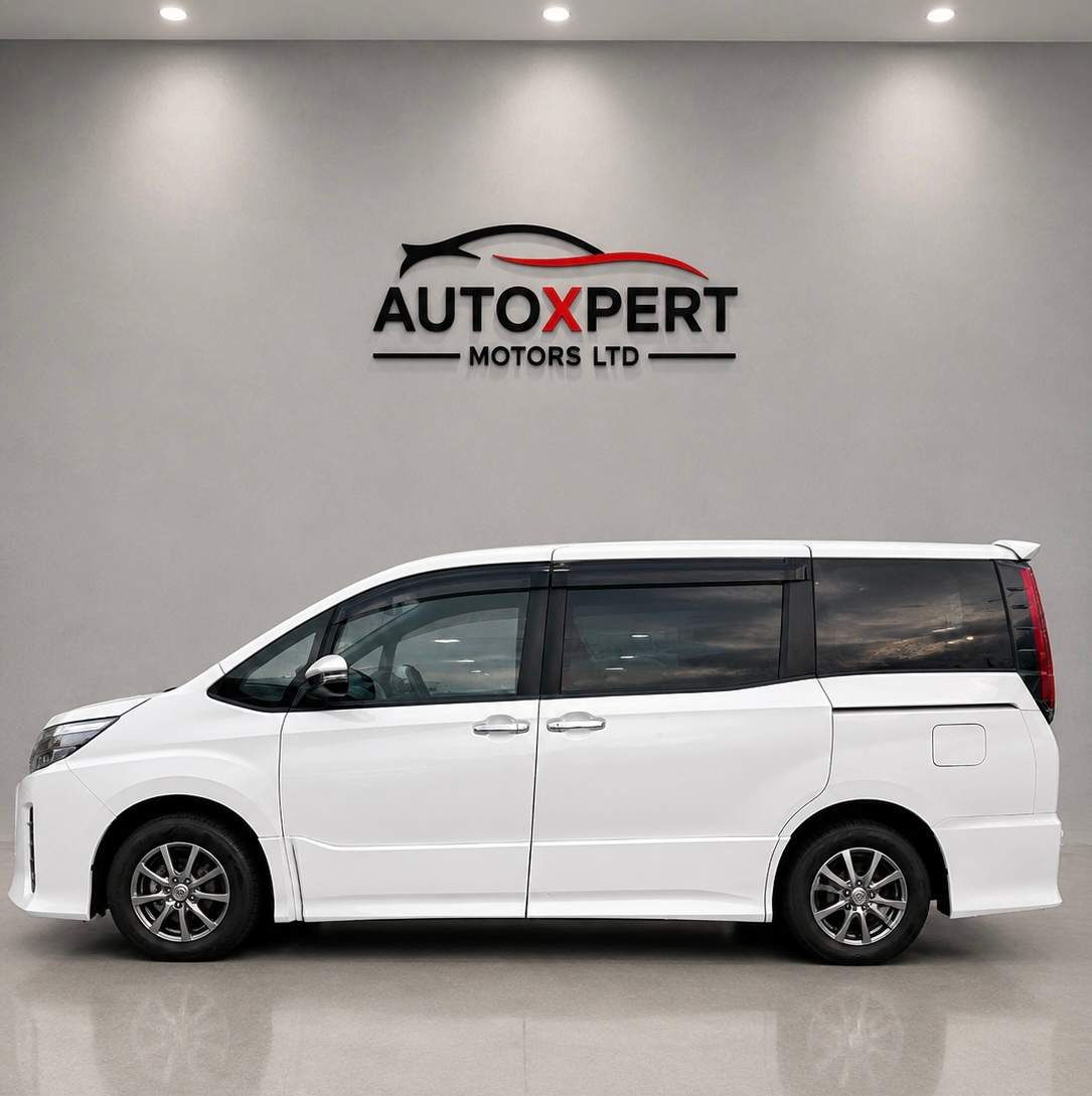 Toyota  NOAH 1.8 PETROL HYBRID (70) REG WXB 2020 – image 7