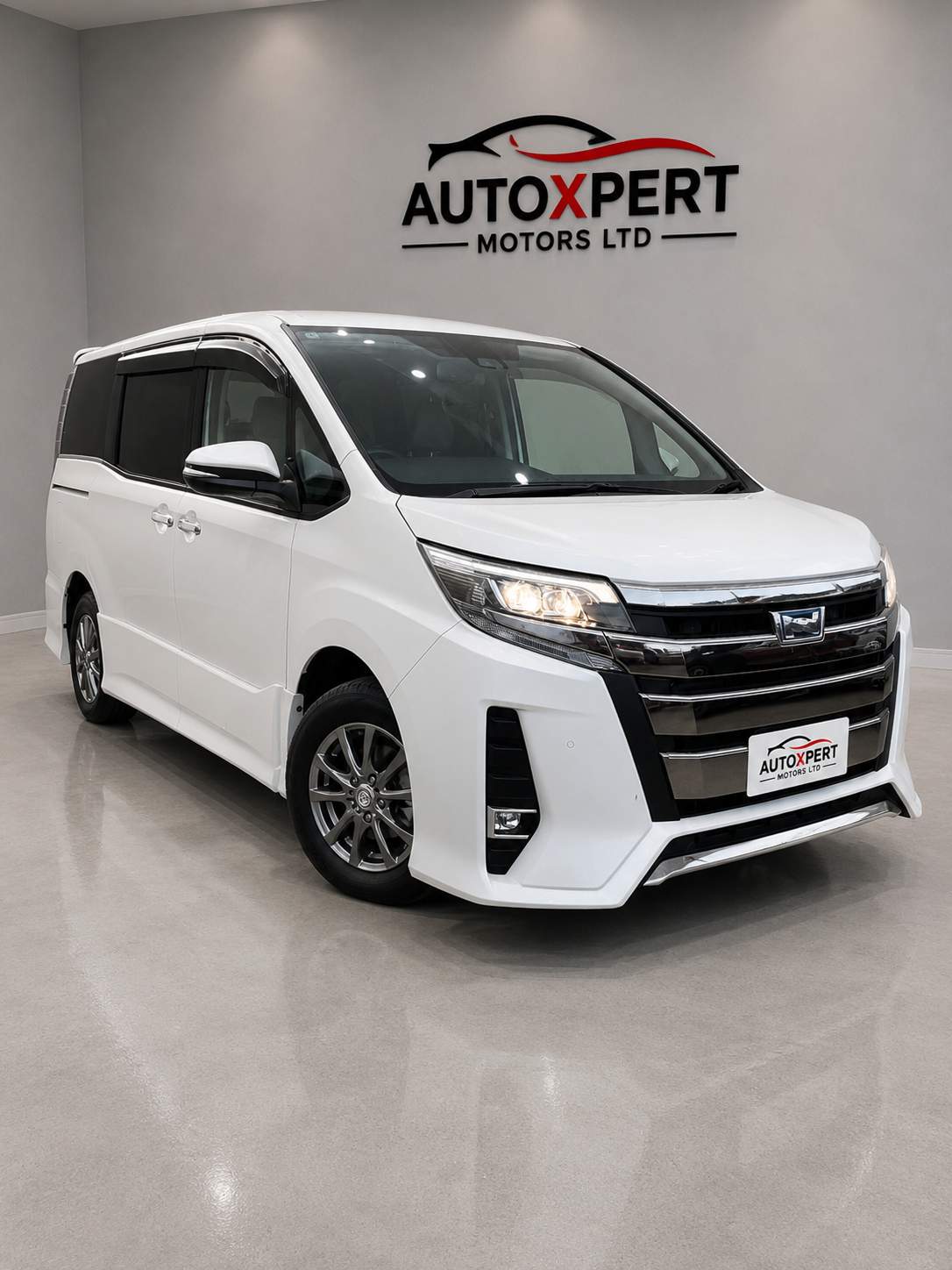 Toyota  NOAH 1.8 PETROL HYBRID (70) REG WXB 2020 – image 3