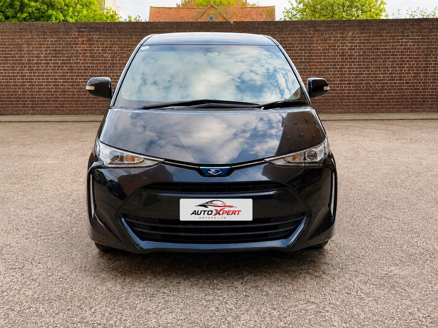 Toyota Estima hybrid Aeras premium Aeras premium. 2017