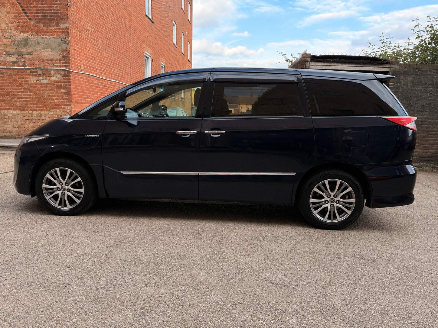 Toyota  Estima hybrid Aeras premium Aeras premium. 2017 – image 8