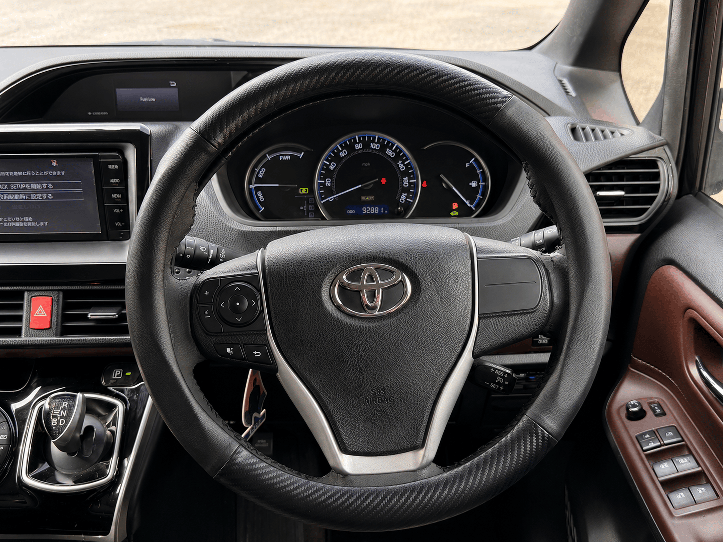 TOYOTA ESQUIRE 1.8 Hybrid 2015 – image 14