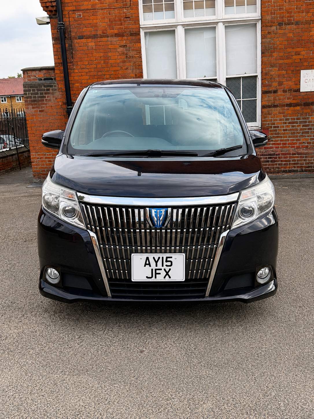 TOYOTA ESQUIRE 1.8 Hybrid 2015