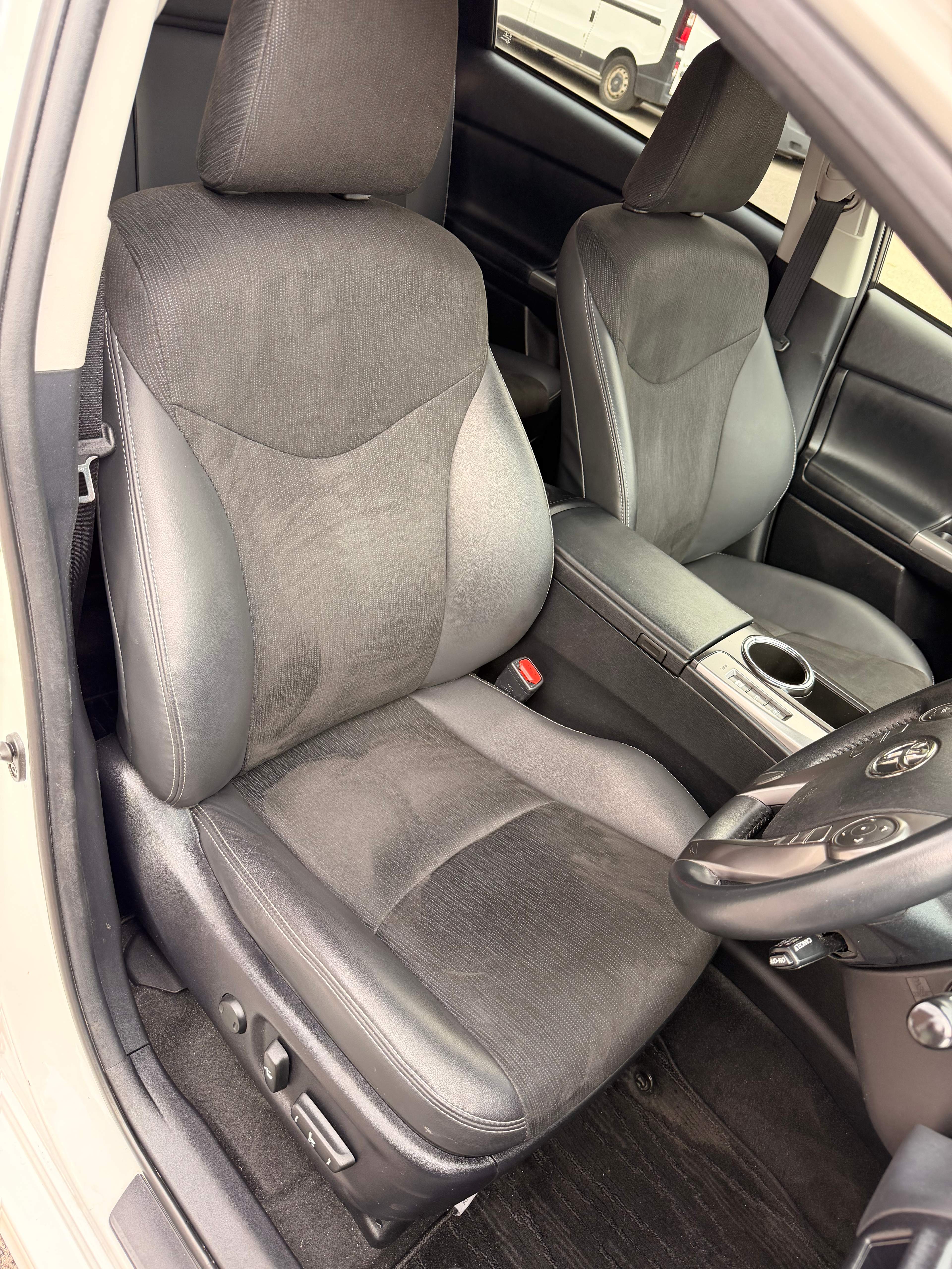 TOYOTA PRIUS PLUS G package (excel) 2018 – image 13