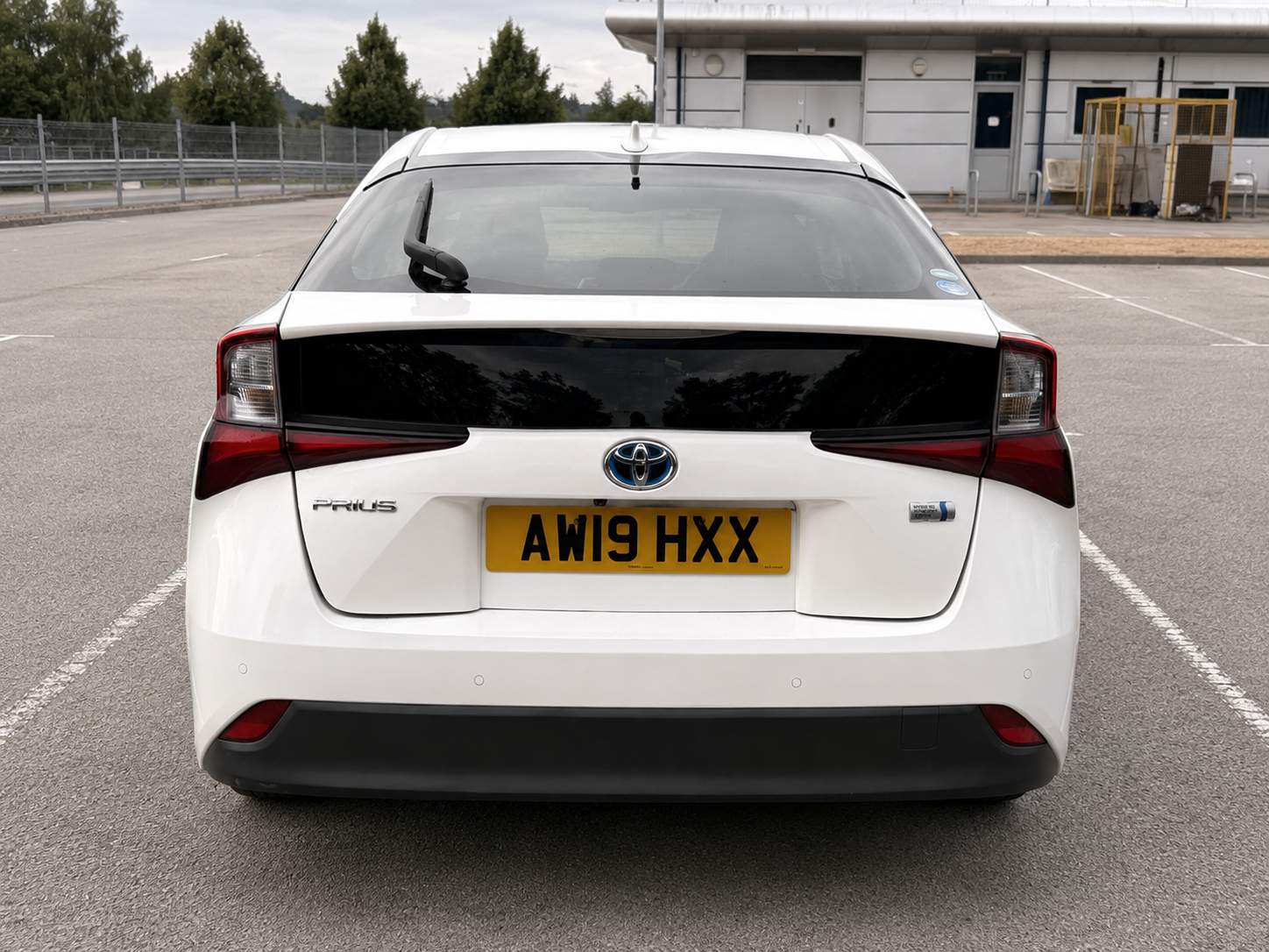 TOYOTA PRIUS A premium 2019 – image 4